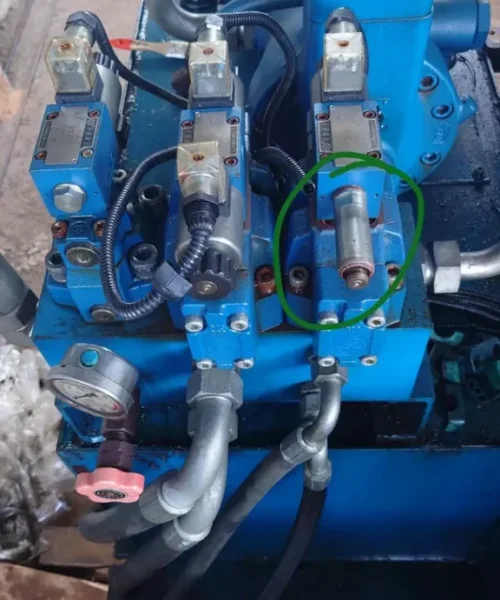 Agricultural Machinery & Machine Repair (4) Agricultural Machinery & Machine Repair (4)